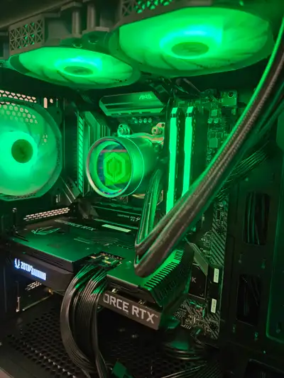 Beast Gaming PC - Ryzen 5700 - RTX 3070 - 16GB RAM - 512GB NVMe, View more