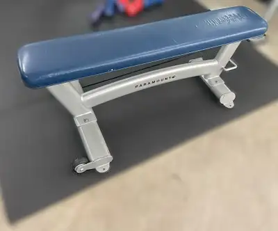 Paramount XFW 7000 Flat Bench, View more
