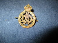 VINTAGE MILITARY PIN/MEDAL-CANADIAN DENTAL CORPS-1930/40S