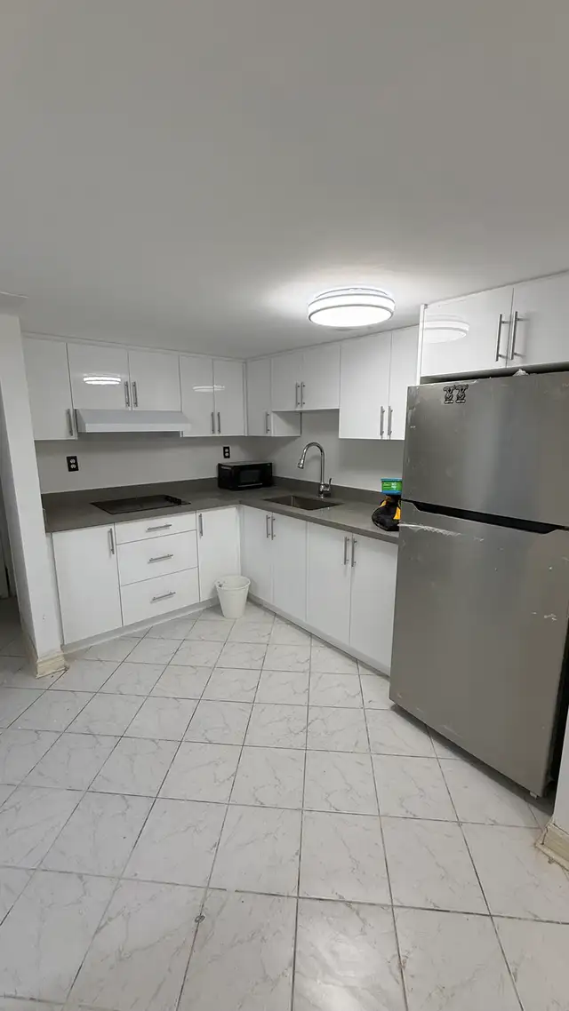 Newly Renovated Room for Rent in Downtown Toronto