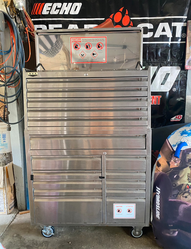 ***PENDING*** Large NXA 2 tier 16 drawer tool box / chest Tool Storage & Benches Edmonton
