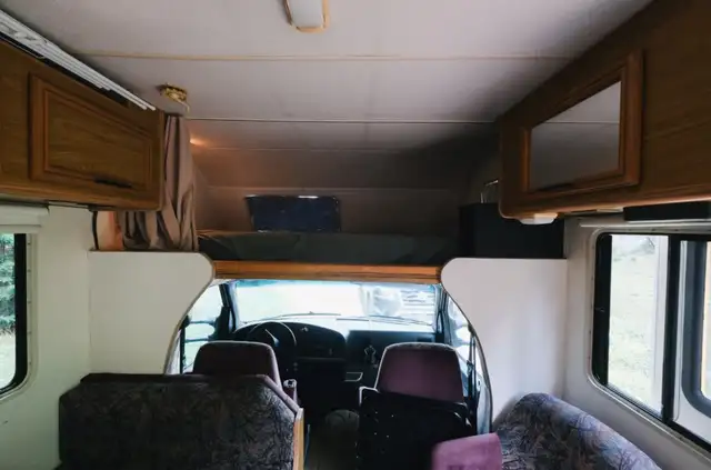 VR CLASSE C 24 PIEDS - FORD 1993 in RVs & Motorhomes in Laurentides - Image 8