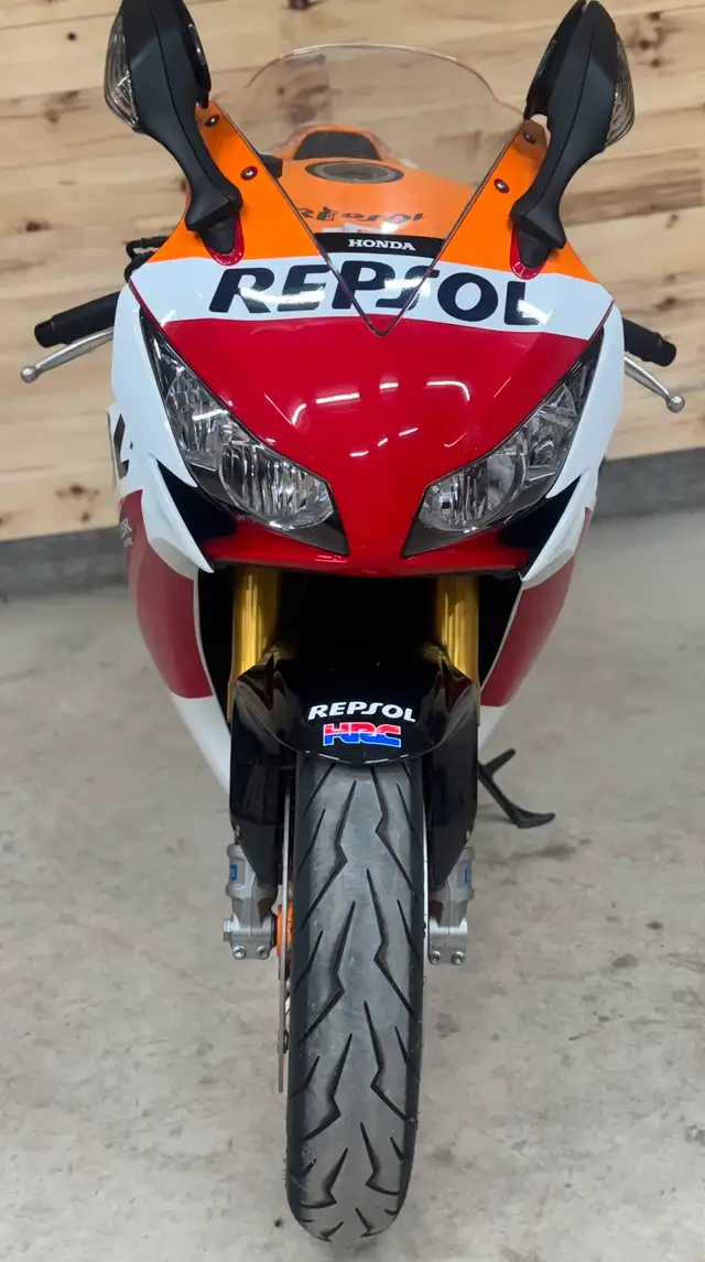 2016 CBR 1000RR SP limited edition  in Sport Bikes in Saint John - Image 4