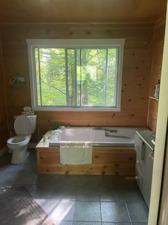 chalet à louer au mois ou à la saison in Quebec in Canada - Image 10