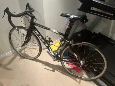 Hardly used Specialized Transition road triathlon bike. Great shape overall and low mileage. No peda...
