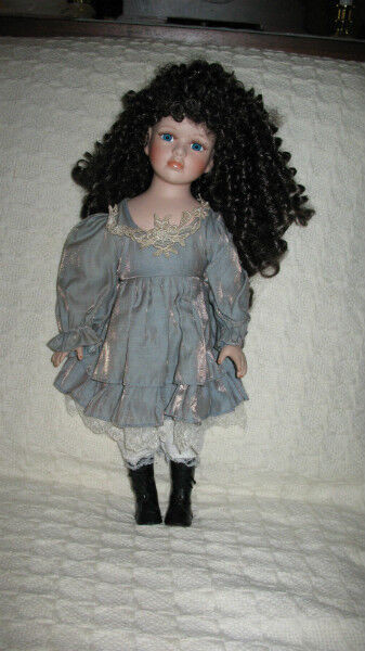 PORCELAIN DOLLS in Toys & Games in Hamilton - Image 2