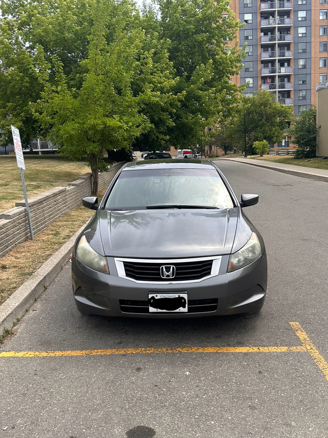 2009 Honda accord in Cars & Trucks in Markham / York Region - Image 2
