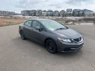 2013 Honda Civic LX no accidents , back up camera