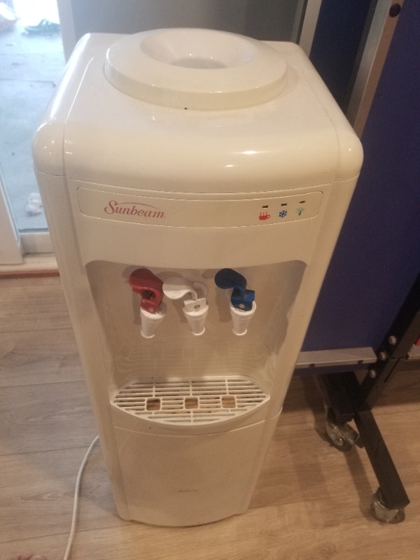 Sunbeam Water Cooler with Mini Fridge Refrigerators Muskoka Kijiji