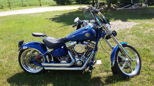 2009 Harley Davidson FXCWC Rocker in Street, Cruisers & Choppers in Guelph - Image 2