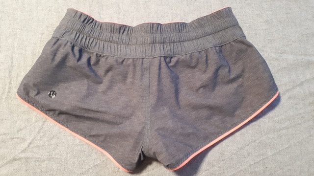 Lululemon shorts, size 4 in Women's - Bottoms in Strathcona County - Image 4
