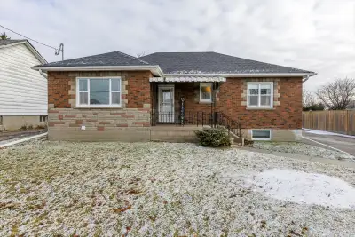 Available May 1, 2026. Beautiful, legal 2 bedroom bungalow style basement apartment in Oshawa’s Done...