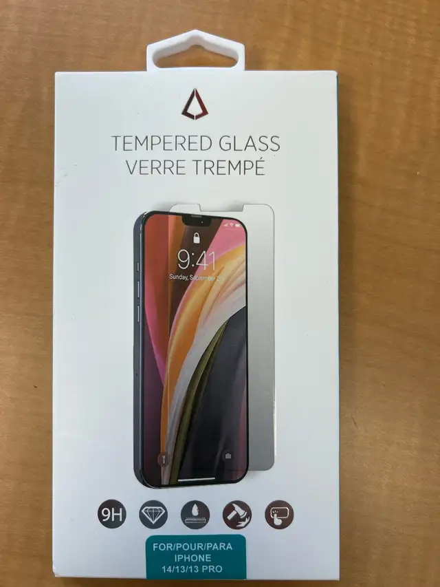 iPhone 14 Screen Protector in Cell Phone Accessories in Kitchener / Waterloo - Image 2