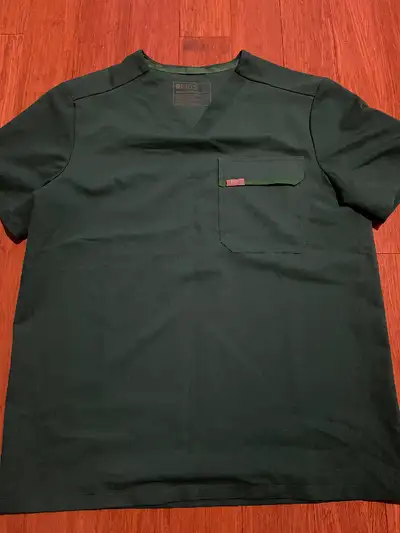 Chandail T-Shirt infirmier Figs vert forêt. Taille : Médium., View more