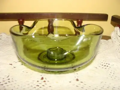 Beau chandelier en verre transparent, View more