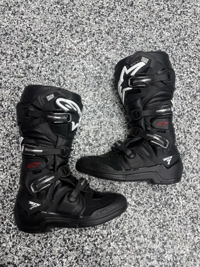 Alpinestar Size 12 Tech 7  in Dirt Bikes & Motocross in Strathcona County - Image 2