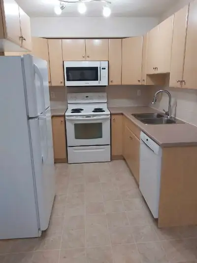 2 Bed 2 Bath 2 Parking Condo by Confed