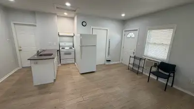 Rent: $1,250/month (including utilities) Single Occupancy Rent: $1,250/month (including utilities) C...