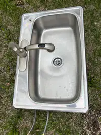 Large Kitchen Sink 