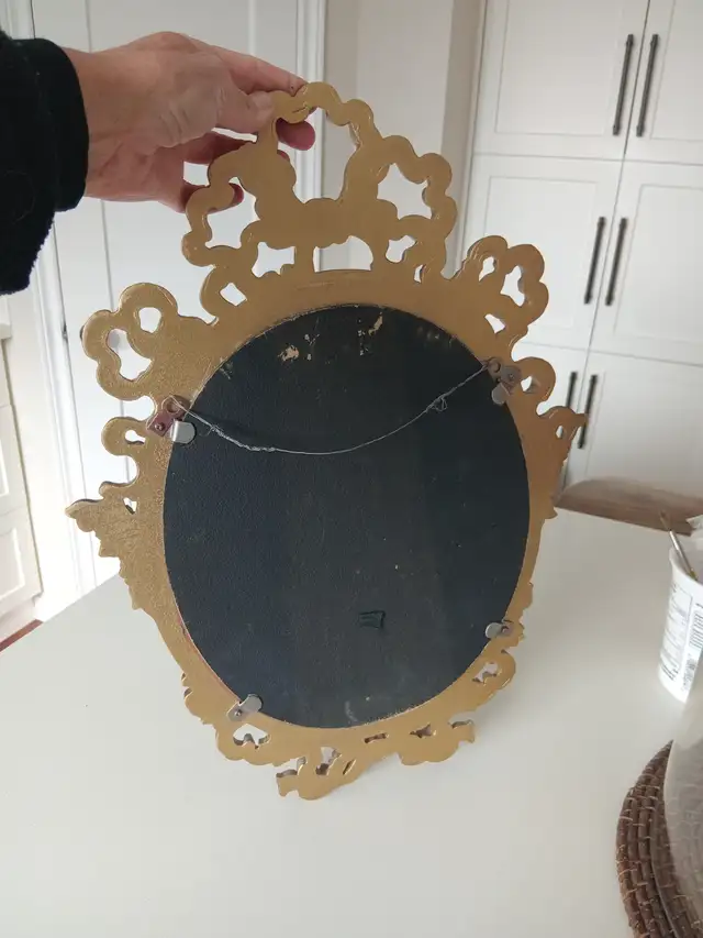 Vintage Ornate Baroque Style Gold Gilted Framed Mirror in Home Décor & Accents in Calgary - Image 5