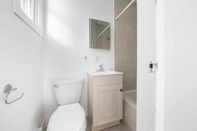 Appartemement 5 1/2 Rénové in Long Term Rentals in Trois-Rivières - Image 8