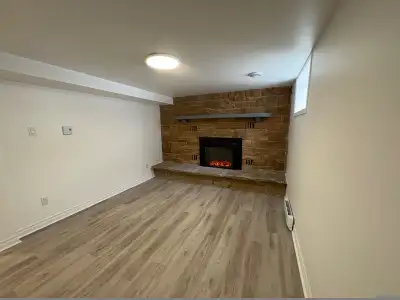 Beautiful, renovated 3-bed/1-bath lower apartment for rent in Lindsay. This lower unit 3-bedroom, 1-...