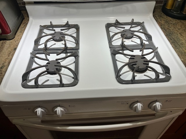 Frigidaire Gas Stove/oven; converted to propane in Stoves, Ovens & Ranges in Muskoka - Image 3