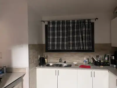 I’m renting 2 rooms 1 is. A master bedroom one is a smaller room looking for working professionals a...