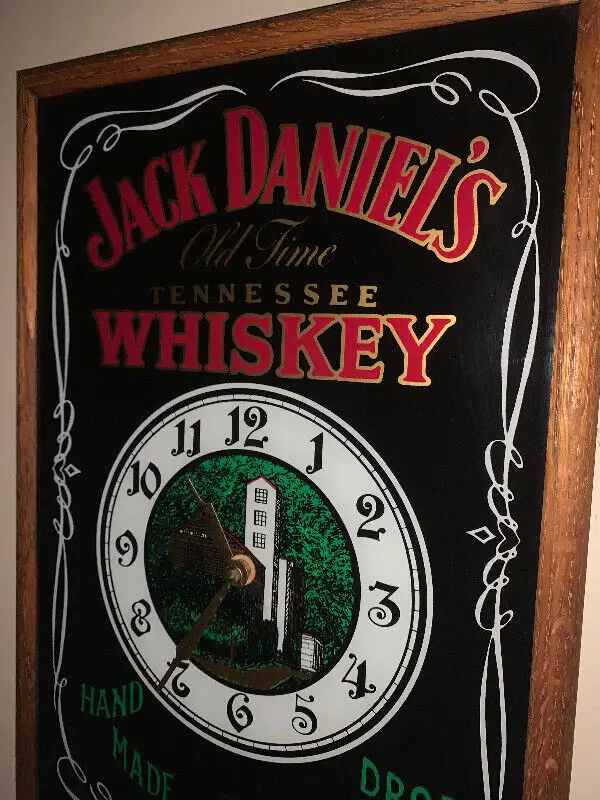 Vintage Jack Daniels Bar mirror clock Mint in Arts & Collectibles in Calgary - Image 5