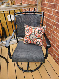 4 OUTDOOR CUSHIONS : 17" square - REDUCED PRICE!!!!!
