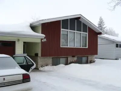 Private Bedroom In 3 Bed shared suite, monthly, Kitchen, Bath, laundry. Utilities Included, Internet...