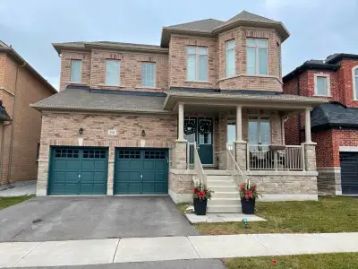 Upgraded 4 Bedroom  plsu office 3.5bathroom deatch in Milton
