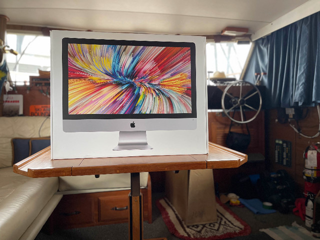 2017 27 inch iMac With Retina 5K display, 1TB Fusion Drive in Desktop Computers in Richmond