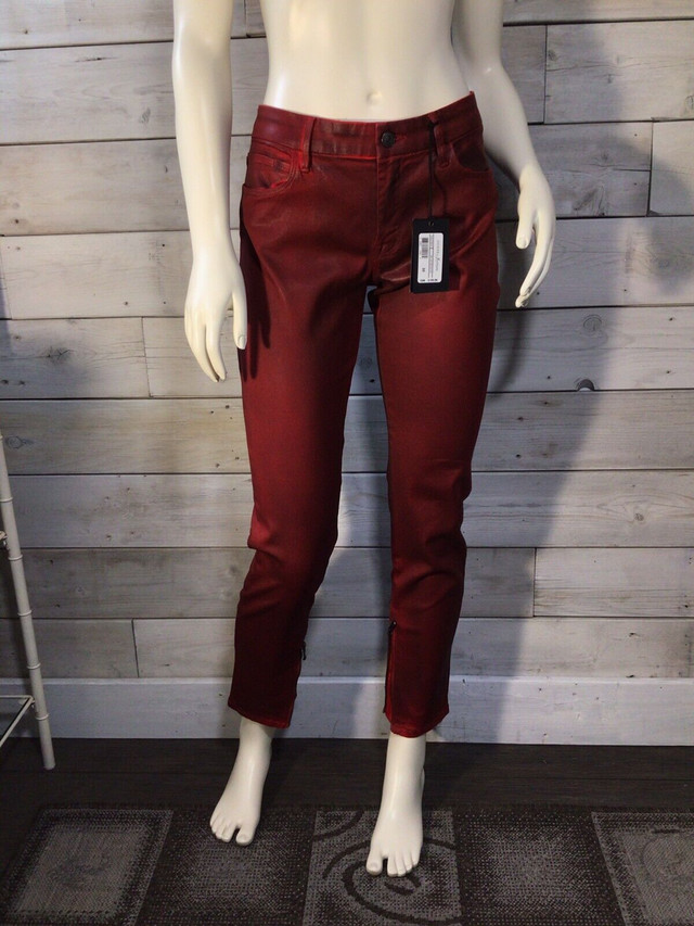 CLOSET SALE - new with tags Guess jeans - aa25 in Women's - Bottoms in Cambridge