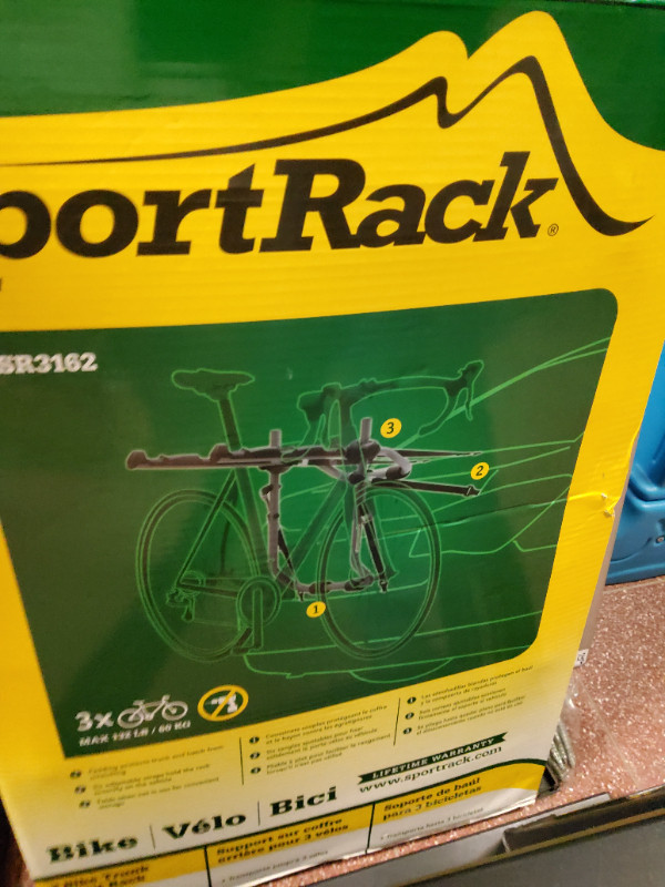 3 Bike Trunk Rack in Frames & Parts in Saint John