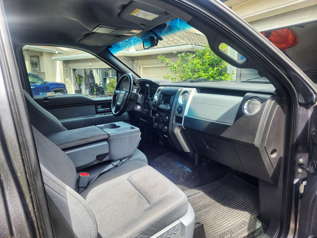 2013 Ford F150 5.0 V8 XLT + extras in Cars & Trucks in Calgary - Image 2