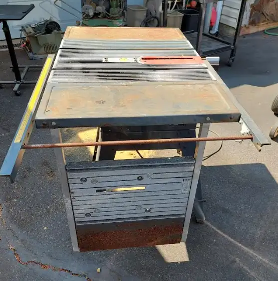 Craftsman 10" table saw628632575582751212