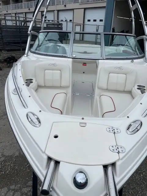 2007 MONTEREY 194FS BOW RIDER in Powerboats & Motorboats in Vernon - Image 4