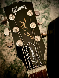 Gibson Les Paul Standard Lemonburst - Brand New Condition 