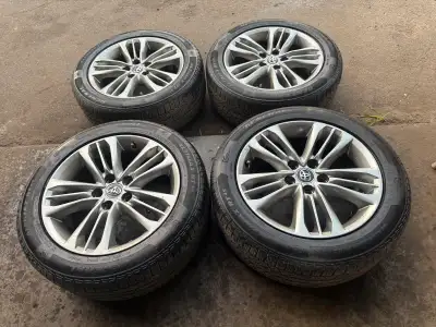 STILL AVAILABLE Came off Toyota Camry,Bolt pattern 5x114.3 Size 215/55/17,Center bore 60.1 No bent,n...