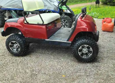 1999 Yamaha G16A golf cart -Low hours, original upholstery in excellent condition -Custom wild straw...