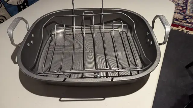 Circulon Non Stick Roasting Pan Induction PRICE DROP! in Kitchen & Dining Wares in Mississauga / Peel Region - Image 8