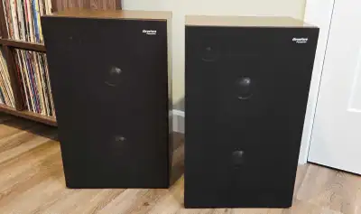 Mint Vintage Speakers, View more