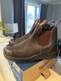 Blundstone work safety boots. BRAND NEW Size 10 USA or 9 AU