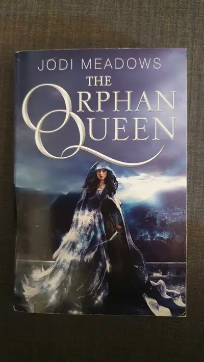 The Orphan Queen, volume 1, Jodi Meadows, young adults , Voir plus