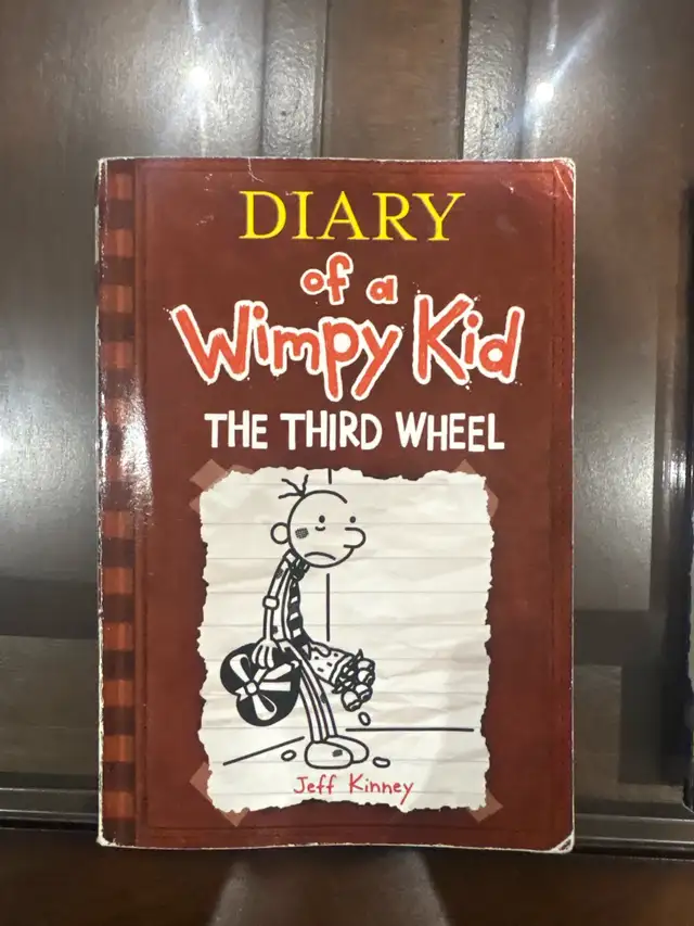 Diary of a Wimpy Kid Books in Children & Young Adult in Oakville / Halton Region - Image 4