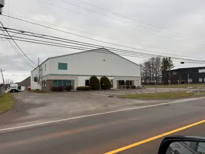 Charlottetown a combination of Office / Commercial space for Lease, 2,240 sgft of front Office space...