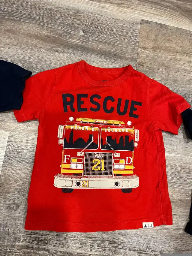 Summer graphic tees truck themed size 4 in Clothing - 4T in Mississauga / Peel Region - Image 4