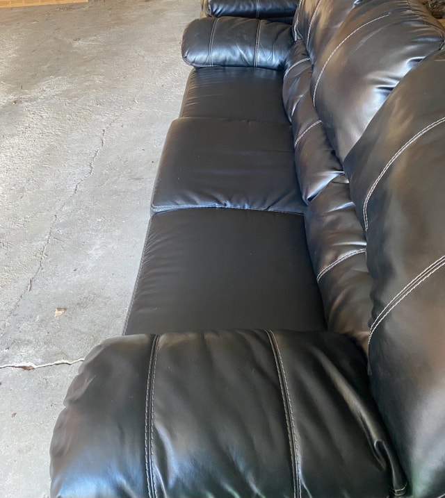 Leather recliner sofa and love seat Couches & Futons Winnipeg Kijiji