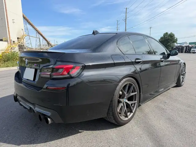 BMW M5 Competition560645625034854406